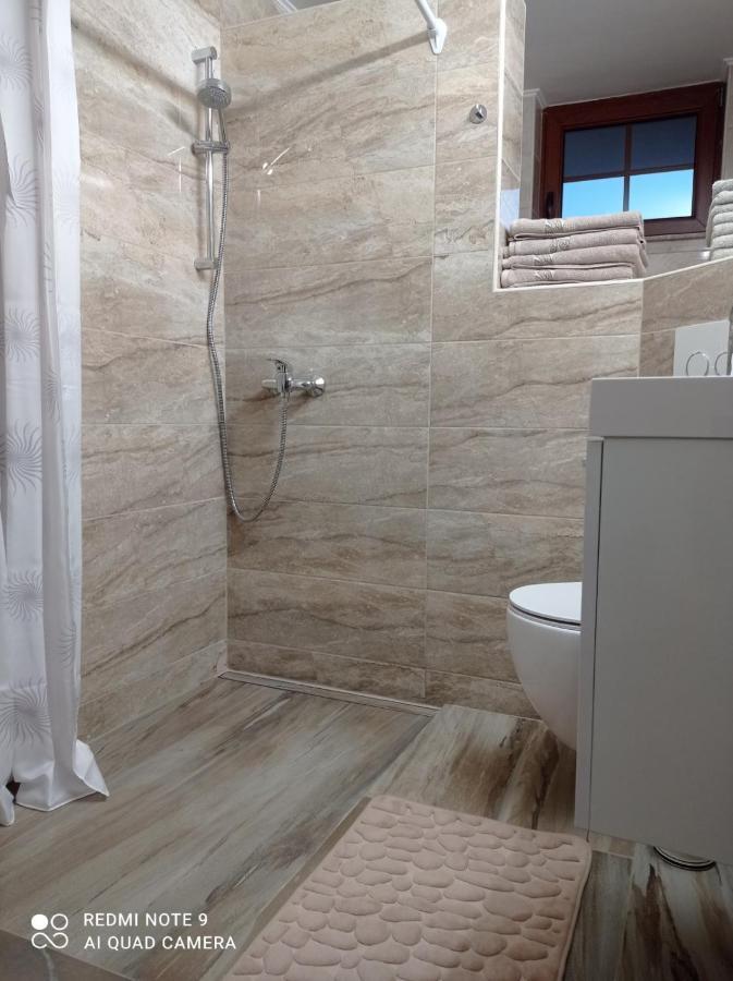 Zerko Holiday Home - Vineyard Chalet With Sauna And Jacuzzi Free Mirna Zewnętrze zdjęcie
