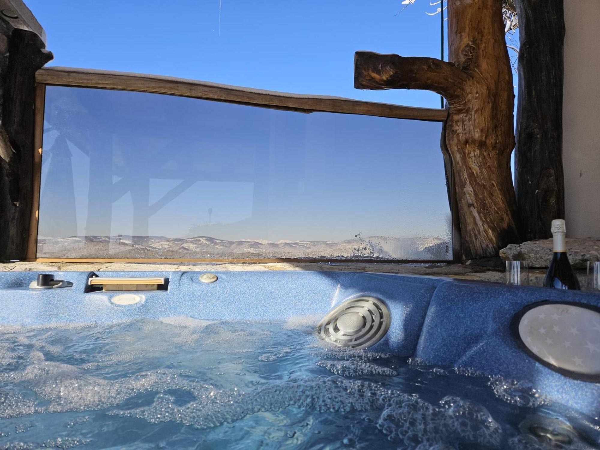 Zerko Holiday Home - Vineyard Chalet With Sauna And Jacuzzi Free Mirna Zewnętrze zdjęcie