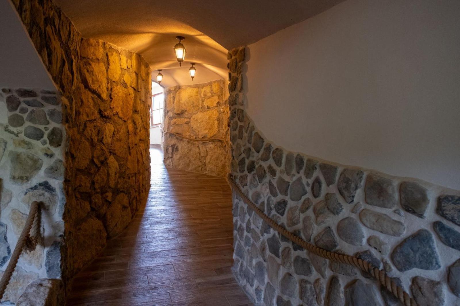 Zerko Holiday Home - Vineyard Chalet With Sauna And Jacuzzi Free Mirna Zewnętrze zdjęcie